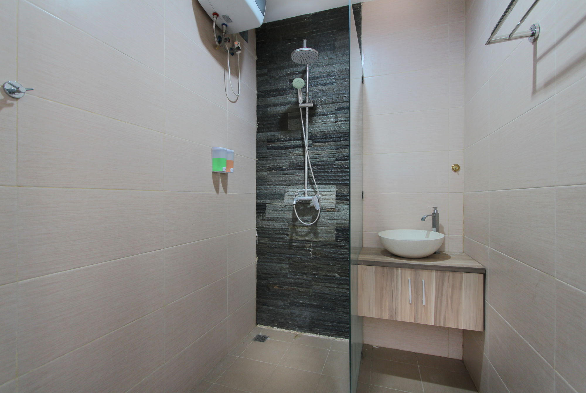 Srikandi Inn Kuta Selatan Exterior foto